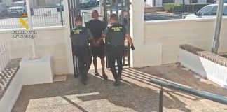 Desarticulado un punto de venta de droga en una concurrida plaza de Lepe