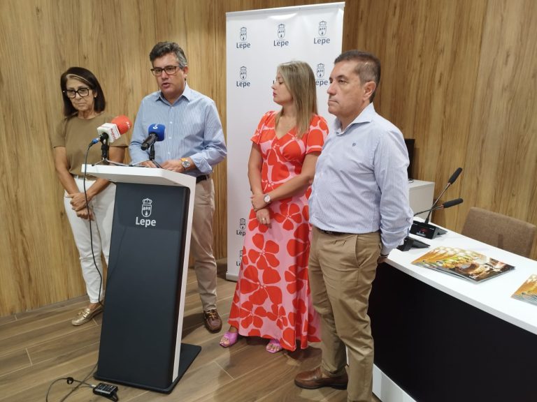 Presentada la Revista Municipal de las Fiestas de La Bella y San Roque