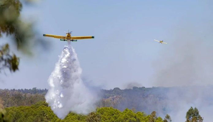 El incendio de Niebla supera ya las 4.000 hectáreas quemadas y los 300 efectivos