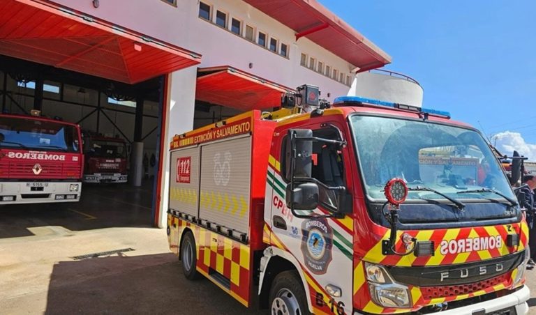 Trasladada al hospital tras el incendio de una caravana en un camping de Punta Umbría