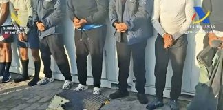 Diez narcotraficantes detenidos tras tirotear a la Guardia Civil en aguas de Huelva Detenidos