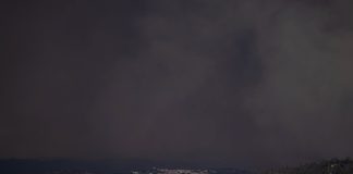 Un «cambio de patrón» en el viento abre «una oportunidad» de contener el incendio