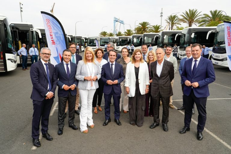 Renovadas 10 rutas de autobús en Huelva para la mejora del transporte público