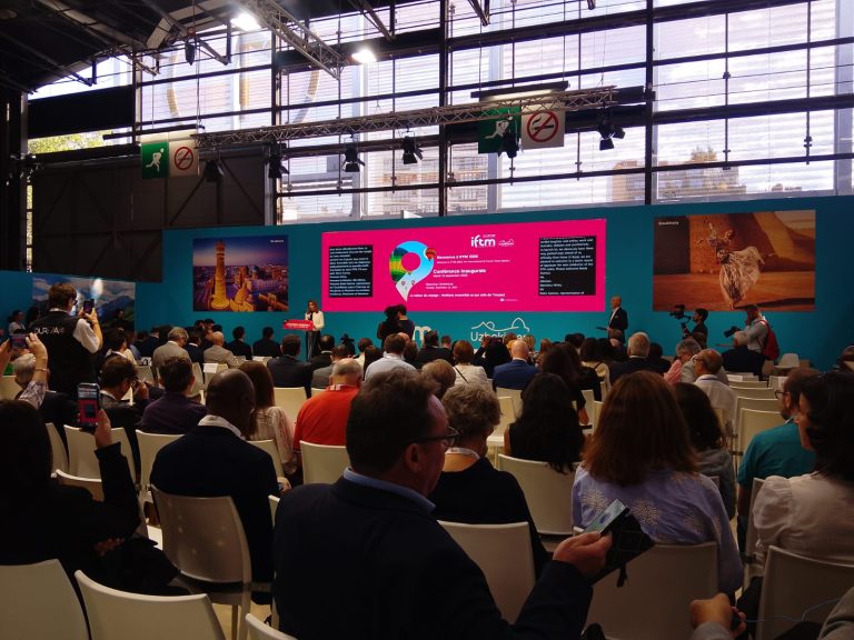 Huelva promociona su oferta turística en París