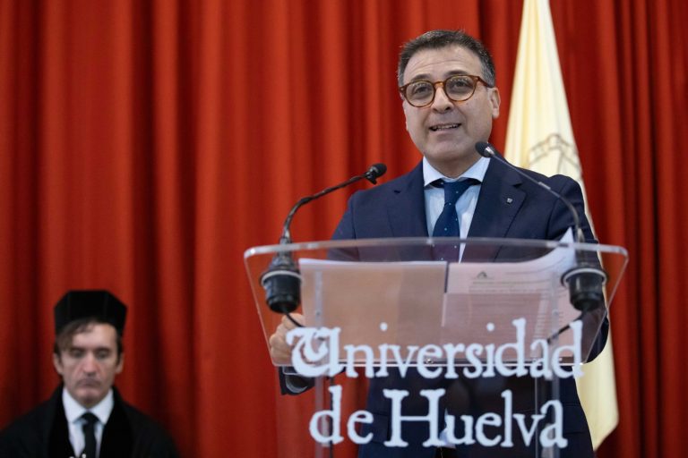 La Junta ve la UHU como un actor estratégico para el desarrollo industrial de Huelva
