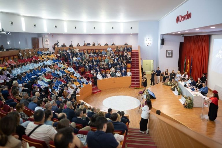 El rector reclama garantía de suficiencia financiera